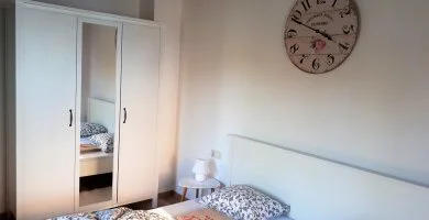 - Két ünnep között