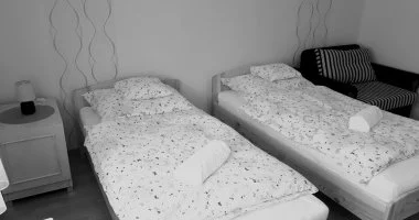 K�t �nnep k�z�tt (min. 4 �j)