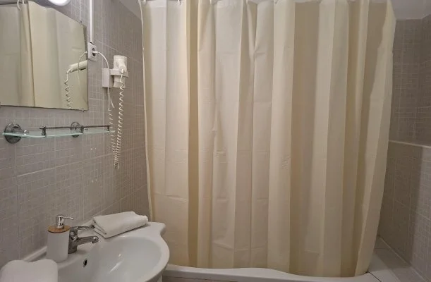 DA Apartmanh�z Egerszal�k