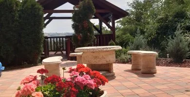 M�jus 1. (min. 2 �j)