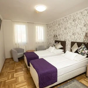  Szeged - Október 23. - teljes előrefizetéssel