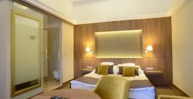 Két ünnep között