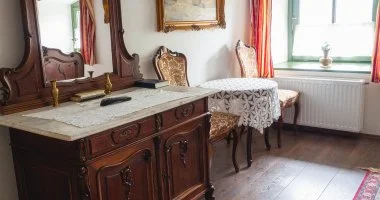 M�jus 1. (min. 2 �j)