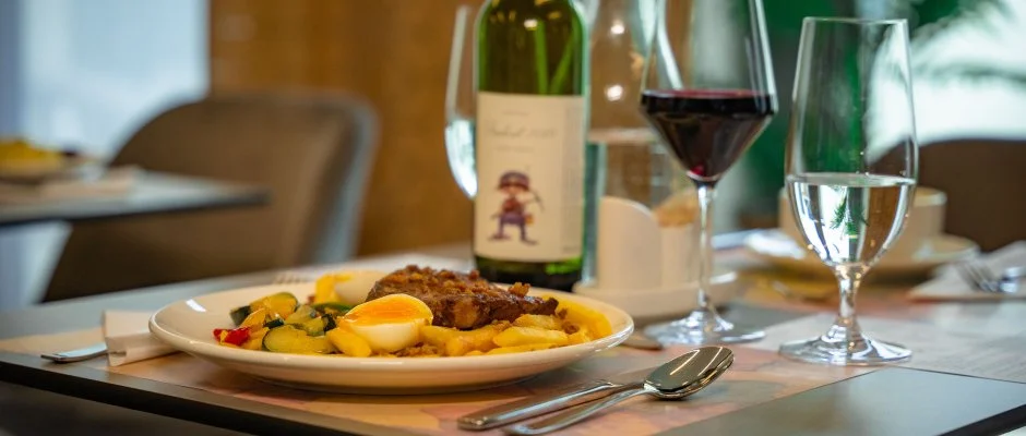 Eleven Business & Sport Hotel Jszrokszlls