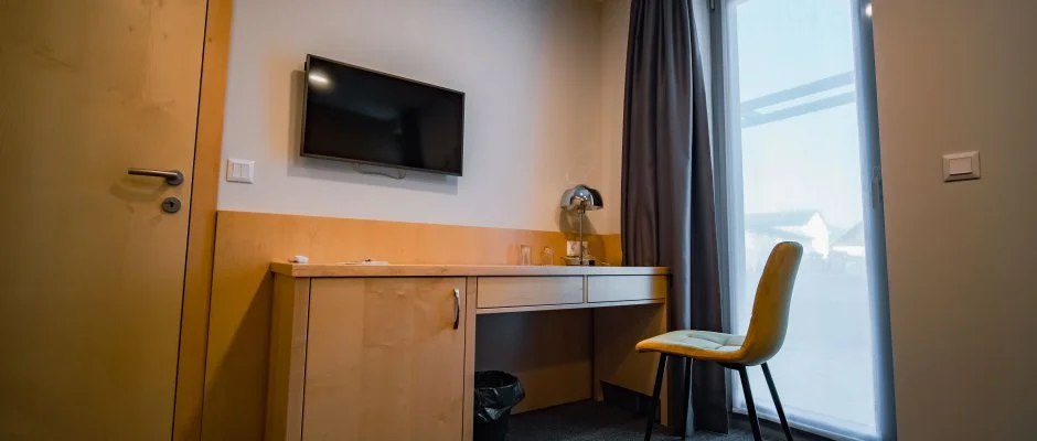 Eleven Business & Sport Hotel Jszrokszlls