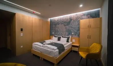 Eleven Business & Sport Hotel Jszrokszlls