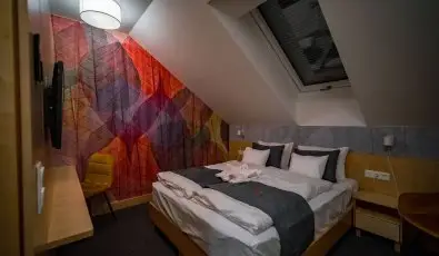 Eleven Business & Sport Hotel Jszrokszlls