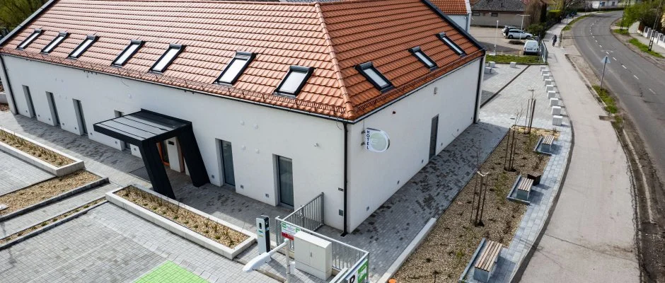 Eleven Business & Sport Hotel Jszrokszlls