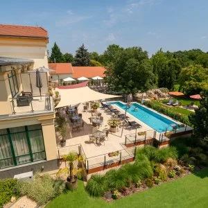  Gyula - Május 1. (min. 2 éj)