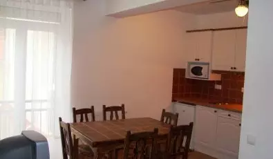 EMAN Apartmanh�z S�rv�r