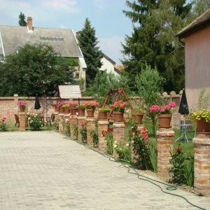 EMAN Apartmanház Sárvár Sárvár - Napi ár önellátással (min. 2 éj)