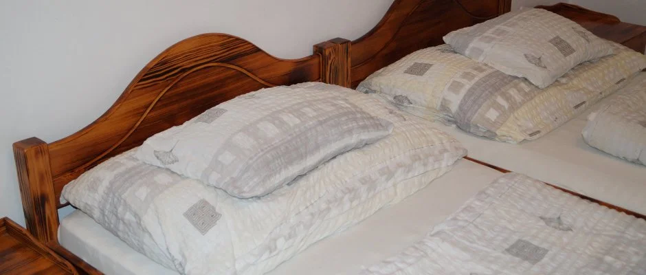 EMAN Apartmanh�z S�rv�r