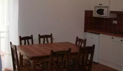 EMAN Apartmanh�z S�rv�r