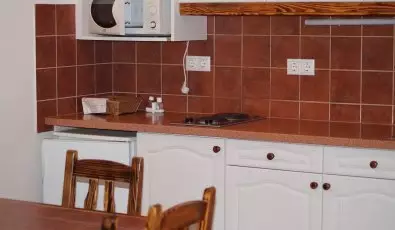 EMAN Apartmanh�z S�rv�r