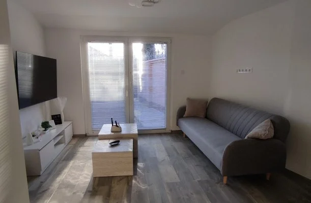 �nId�m Orosh�za