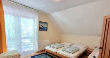 Augusztus 20. (min. 2 �j)