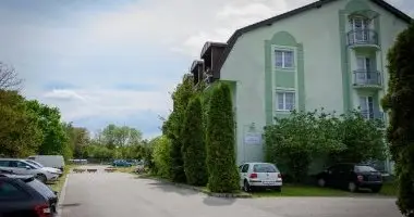 - Napi árak