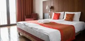 Erzs�bet Nagy Sz�lloda - Napi �rak f�lpanzi�s ell�t�ssal