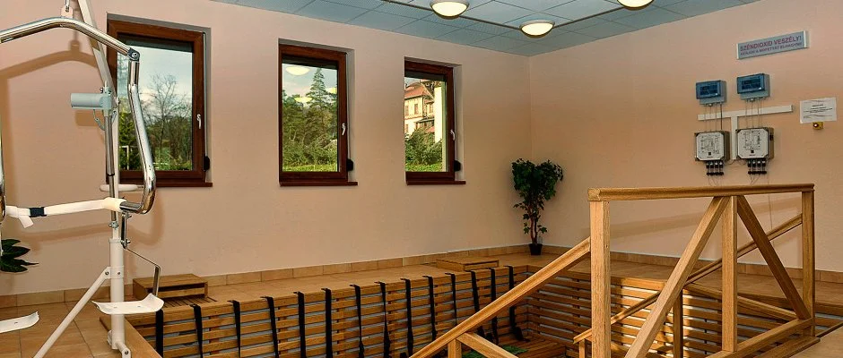 Erzsbet Park Hotel Pardfrd