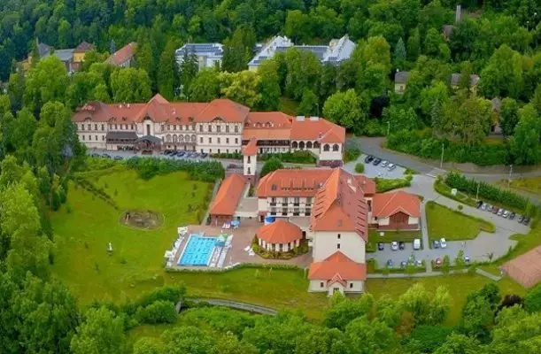 Erzsbet Park Hotel Pardfrd