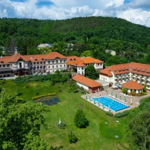 Erzsébet Park Hotel Parádfürdő - Nyugdíjas pihenés (min. 2 éj)