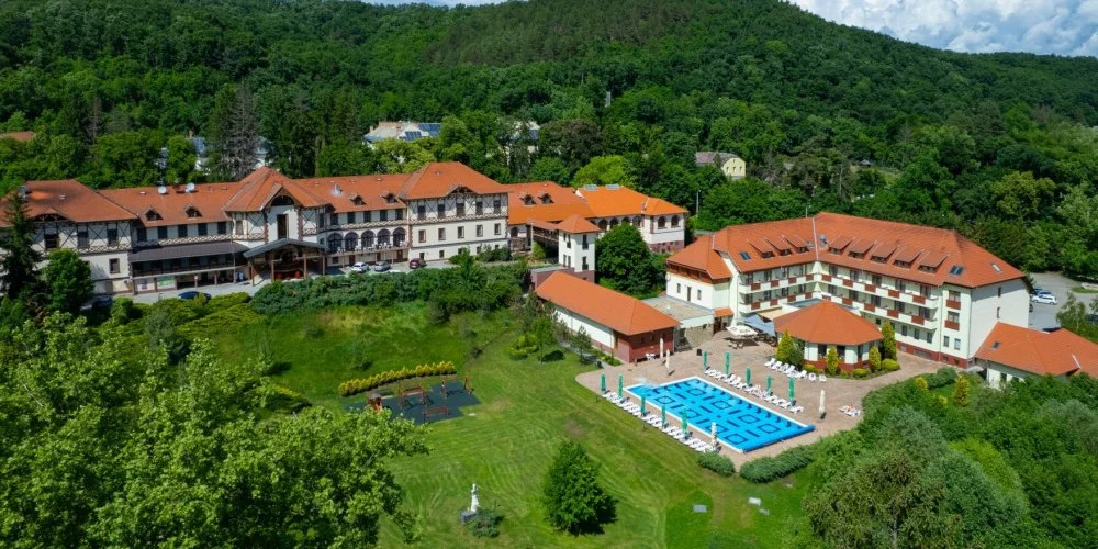 Erzs�bet Park Hotel Par�df�rd�