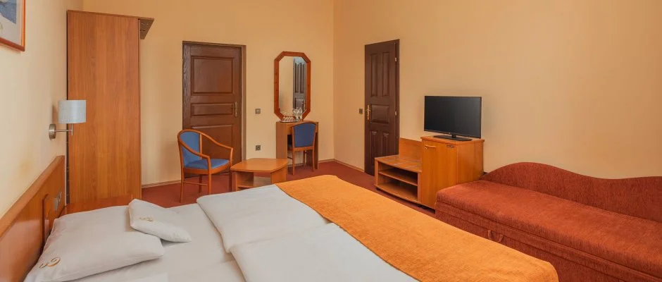 Erzsbet Park Hotel Pardfrd