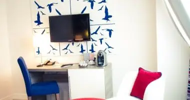 M�rcius 15. - teljes el�refizet�ssel