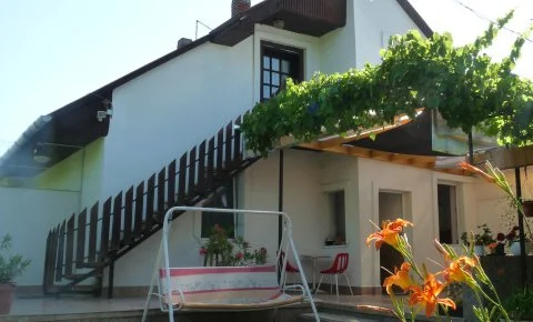 Eszter Apartman Balatonkeresztúr - Legjobb ár
