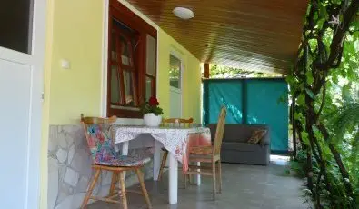 Eszter Apartman Balatonkeresztr