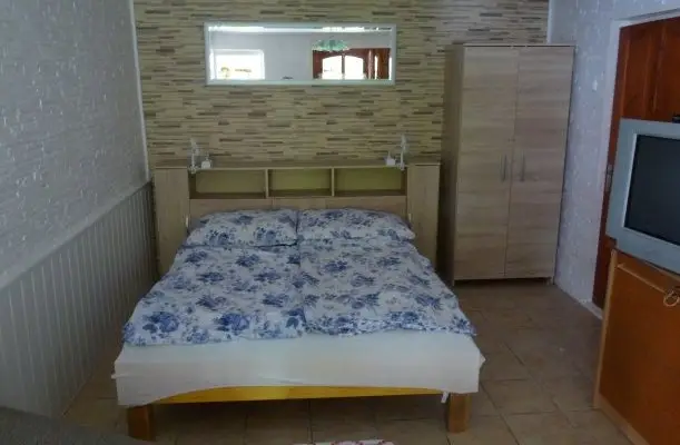 Eszter Apartman Balatonkeresztúr Eszter Apartman Balatonkeresztúr