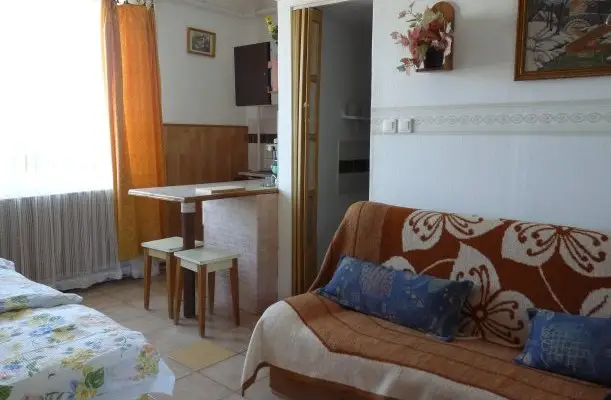 Eszter Apartman Balatonkeresztúr Eszter Apartman Balatonkeresztúr