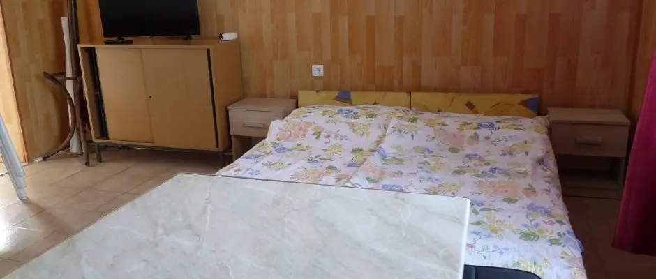 Eszter Apartman Balatonkereszt�r