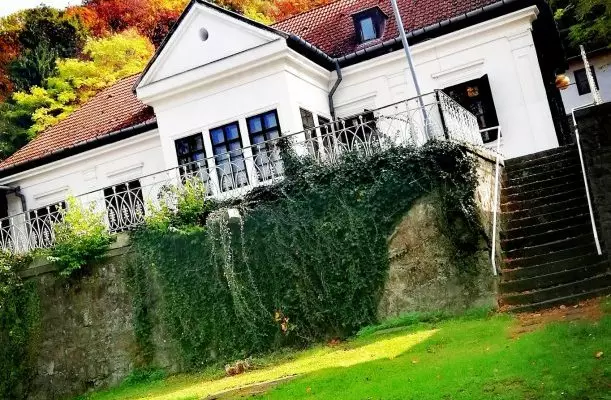 Ezüstfenyő Üdülő Visegrád Ezüstfenyő Üdülő Visegrád