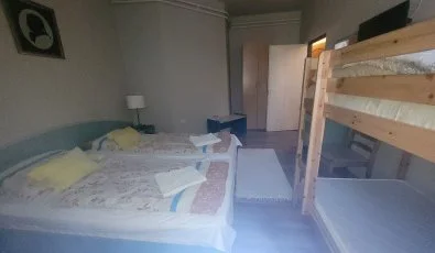 Ez�stfeny� �d�l� Visegr�d