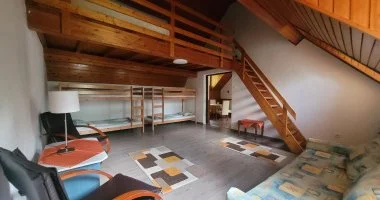 Ez�stfeny� �d�l� - Napi �rak f�lpanzi�s ell�t�ssal