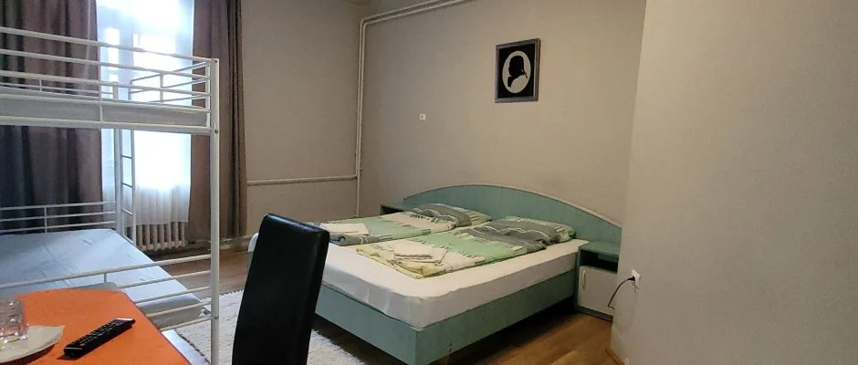 Ez�stfeny� �d�l� Visegr�d