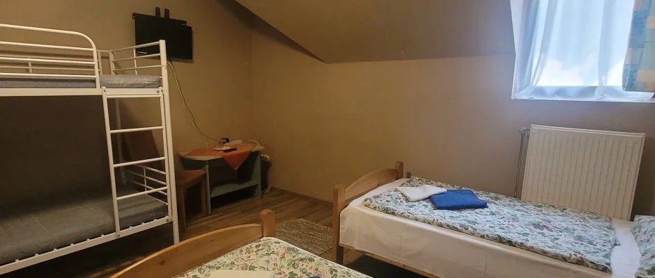 Ez�stfeny� �d�l� Visegr�d
