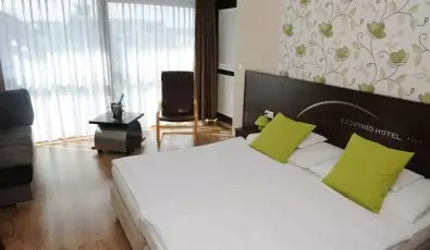 Ezsthd Hotel Veszprm