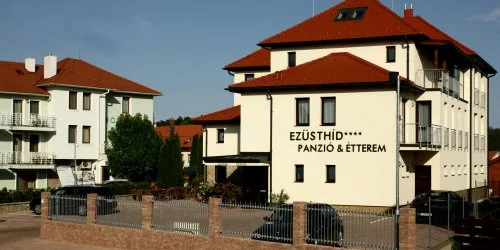 Ez�sth�d Hotel Veszpr�m