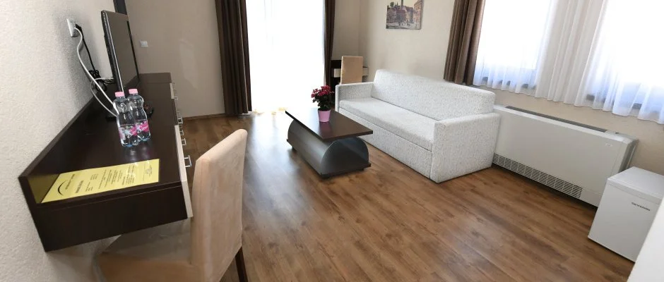 Ezsthd Hotel Veszprm