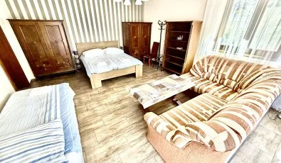 Fenyves Vend�gh�z Si�fok