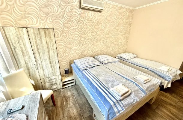 Fenyves Vend�gh�z Si�fok