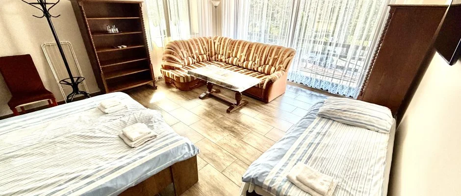 Fenyves Vend�gh�z Si�fok