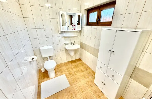 Fenyves Vend�gh�z Si�fok
