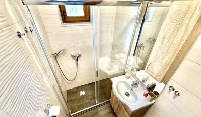 Fenyves Vend�gh�z Si�fok