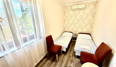 Fenyves Vend�gh�z Si�fok