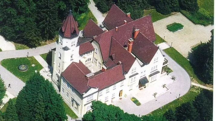 Festetich Kastlyszll s Zsuzsanna Hotel Szeleste