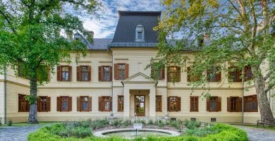 Két ünnep között (min. 2 éj)