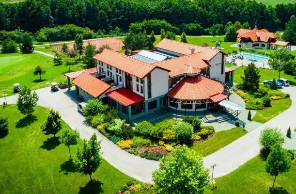 Forest Hills Hotel & Golf Zirc Forest Hills Hotel & Golf Zirc